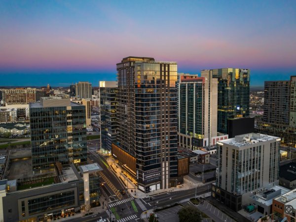 1212 Demonbreun St #A7 (O) Nashville, TN 37203